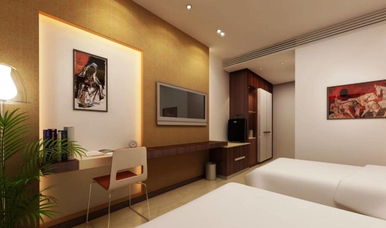 Hotel Vipul Grand Gurgaon Exterior photo