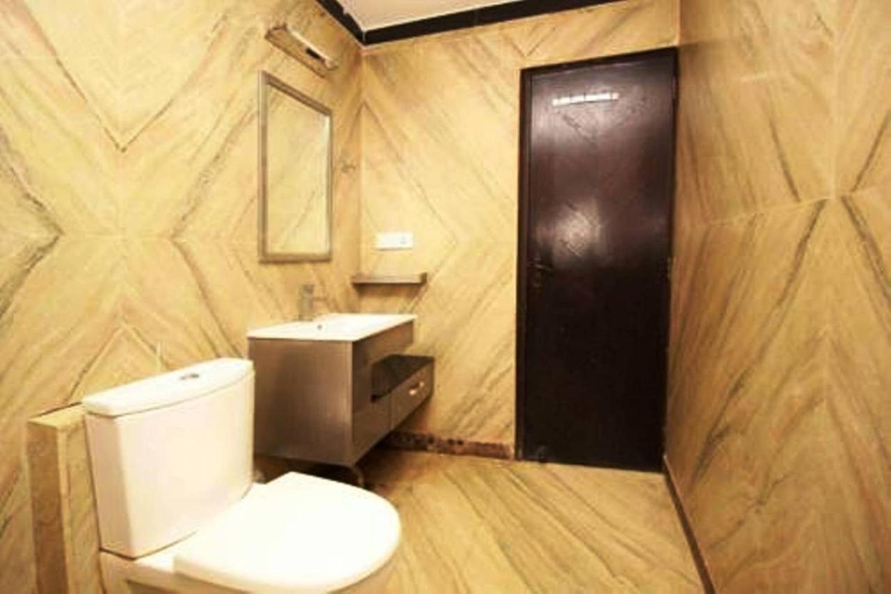 Hotel Vipul Grand Gurgaon Exterior photo